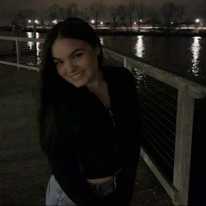 Meet your Posher, Lila